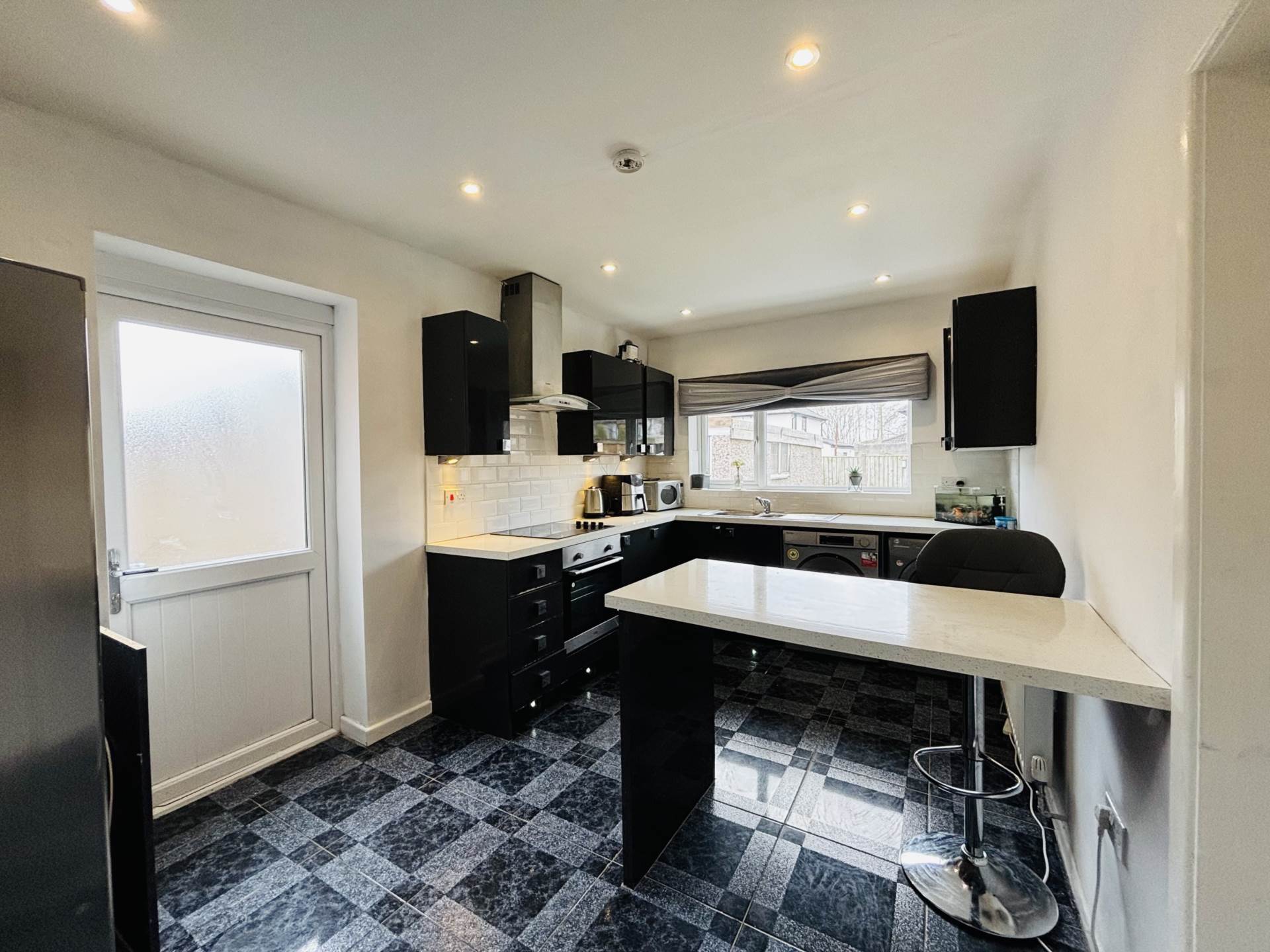 Pitsmead Road, Southdene, Image 3