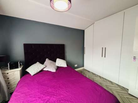 Pitsmead Road, Southdene, Image 12