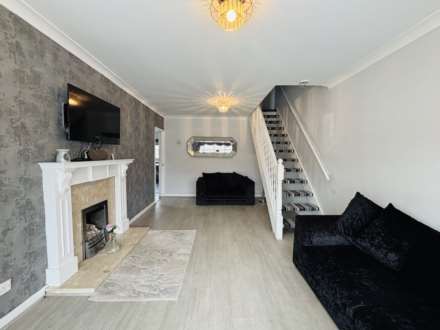 Pitsmead Road, Southdene, Image 2