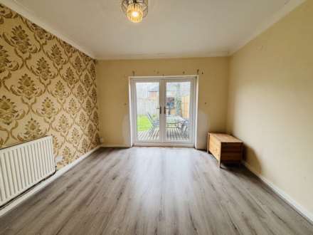 Pitsmead Road, Southdene, Image 4