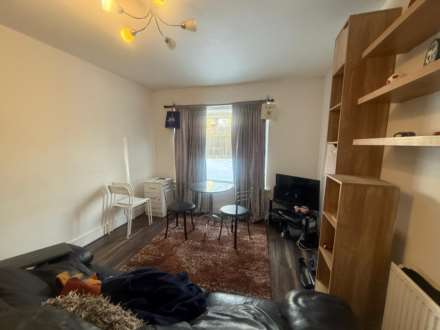 Roughwood Drive, Northwood, Image 5