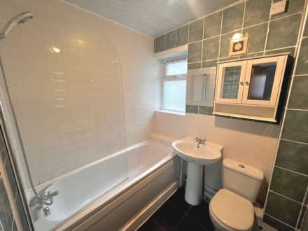 Roughwood Drive, Northwood, Image 9