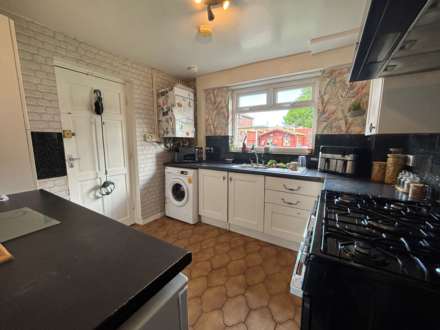 Brookhey Drive, Northwood, Image 4
