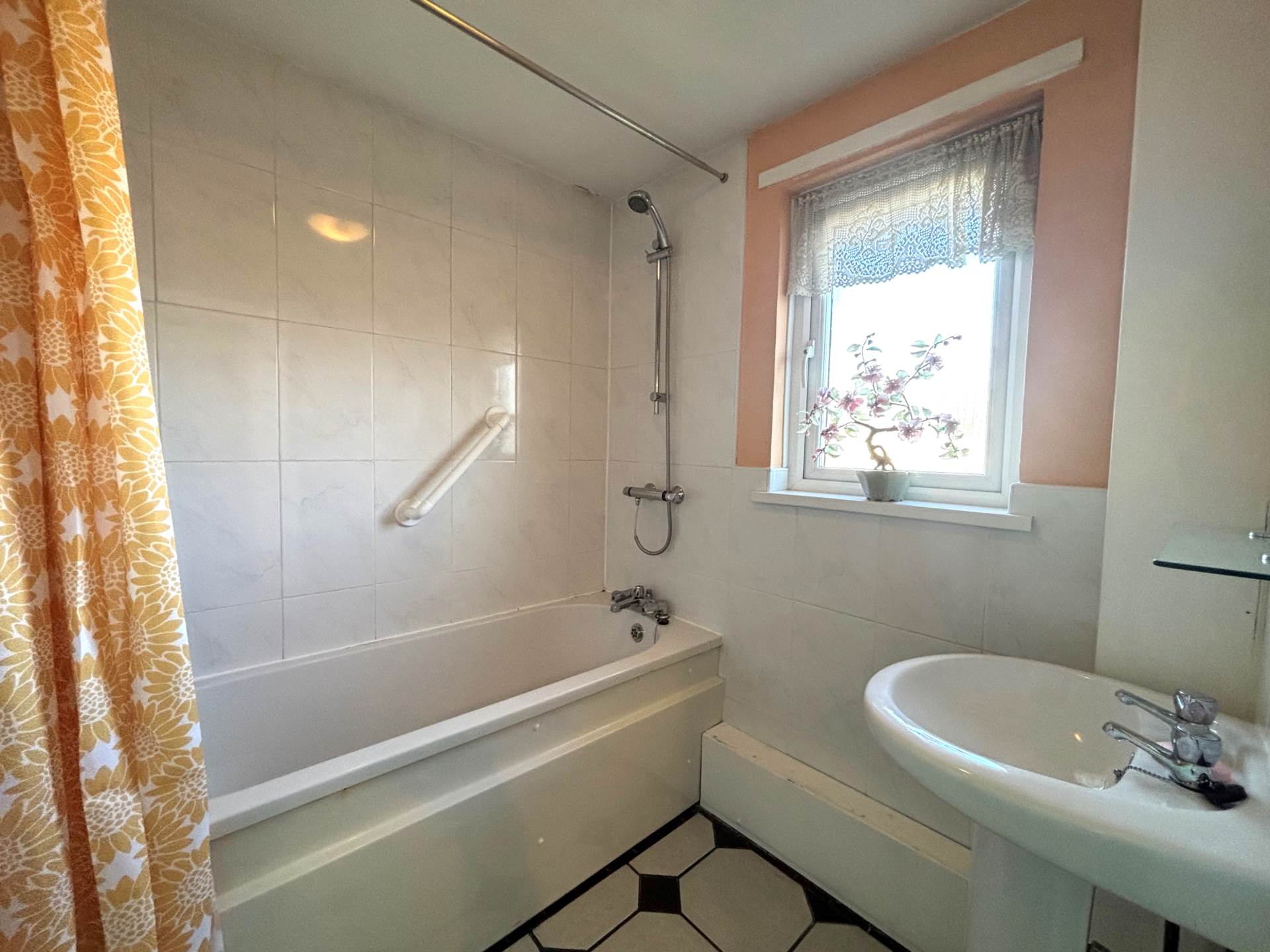 Chadlow Road, Southdene, Image 15