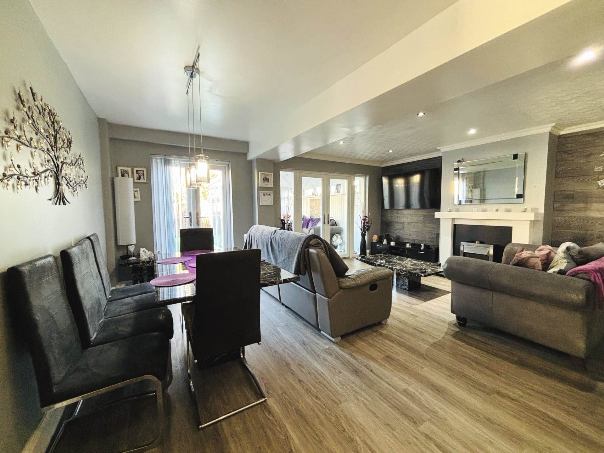 Dulas Green, Southdene, Image 5