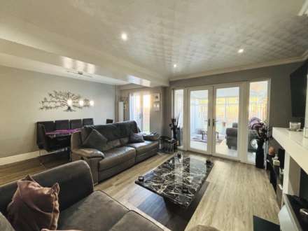 Dulas Green, Southdene, Image 10