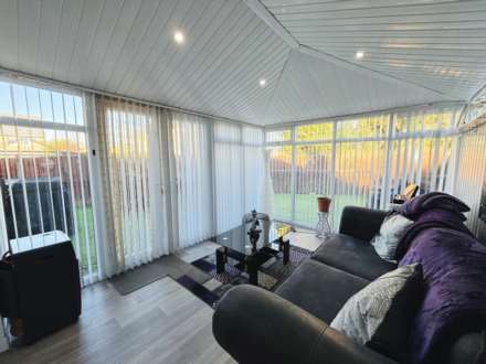 Dulas Green, Southdene, Image 12