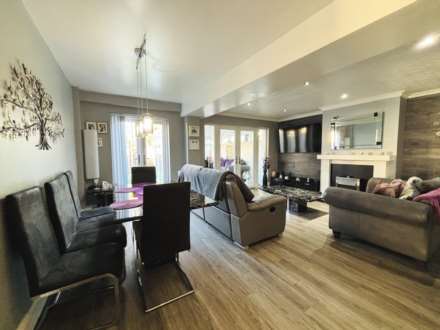 Dulas Green, Southdene, Image 5
