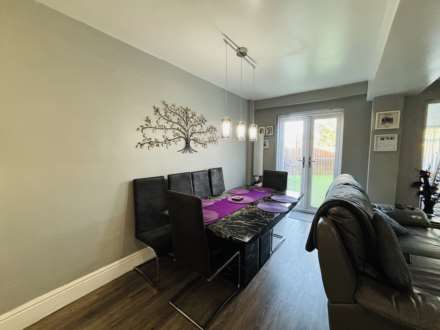 Dulas Green, Southdene, Image 9