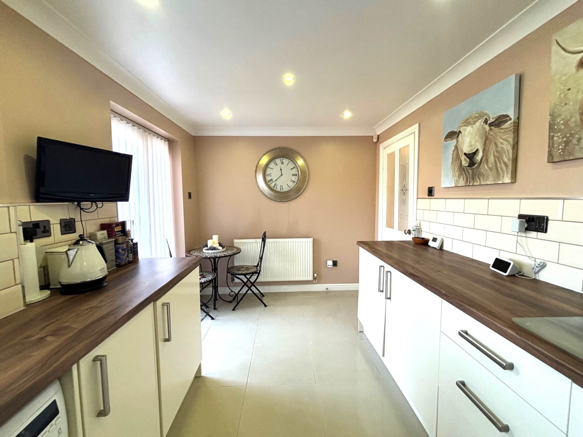 Vermont Close, Littledale, Image 5