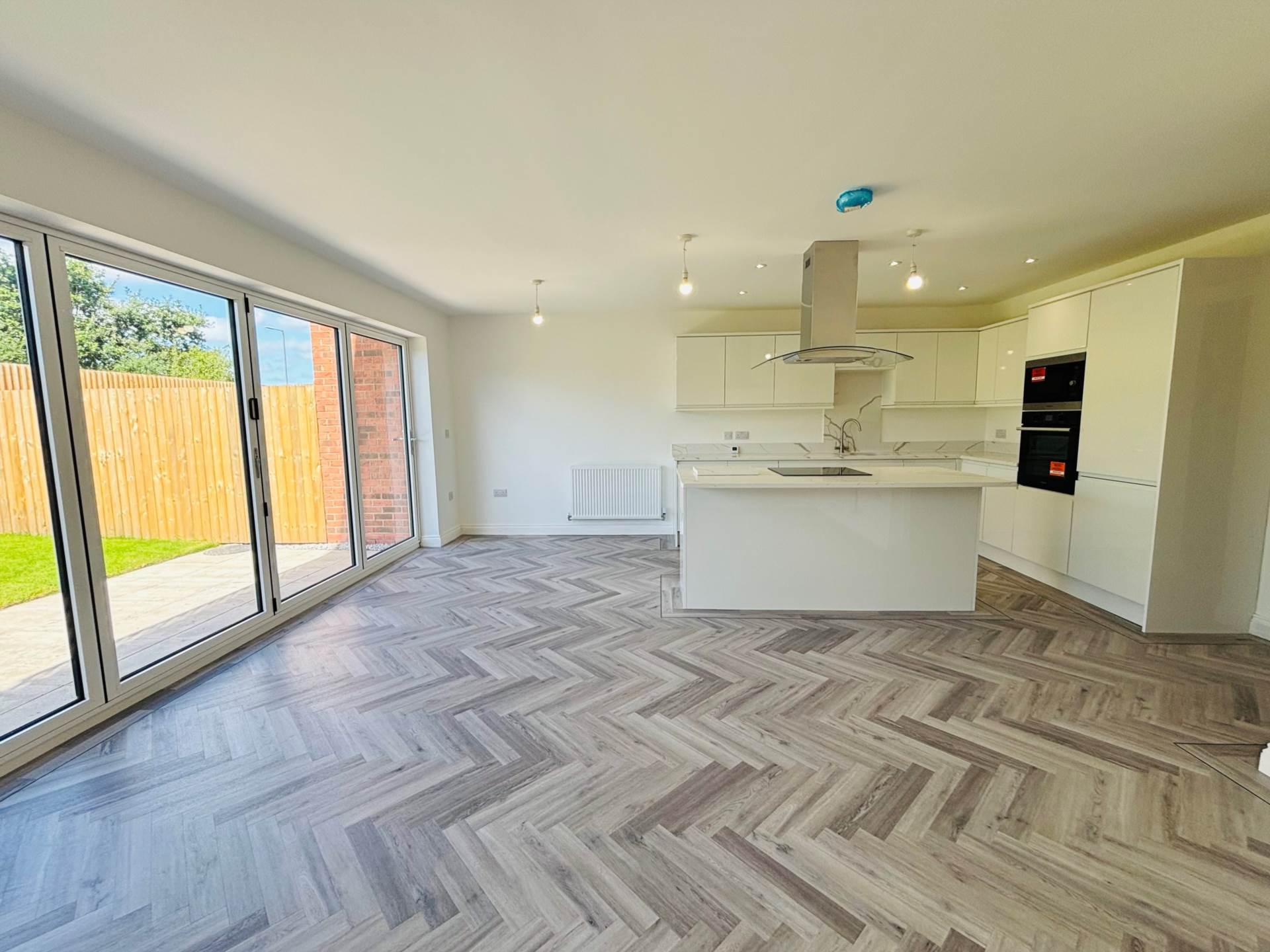 Pye Bridge Close, Melling, Image 1