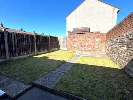 Cawthorne Avenue, Southdene, Image 12