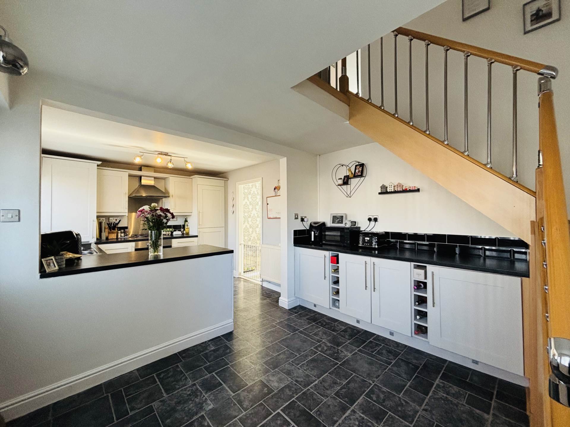Carlile Way, Tower Hill, Image 8