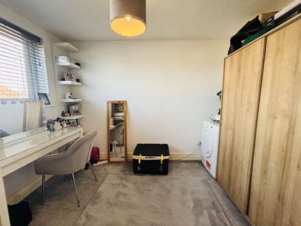 Carlile Way, Tower Hill, Image 16