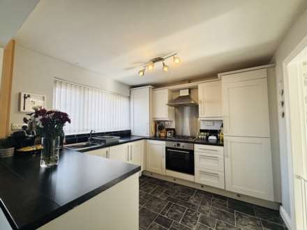 Carlile Way, Tower Hill, Image 7