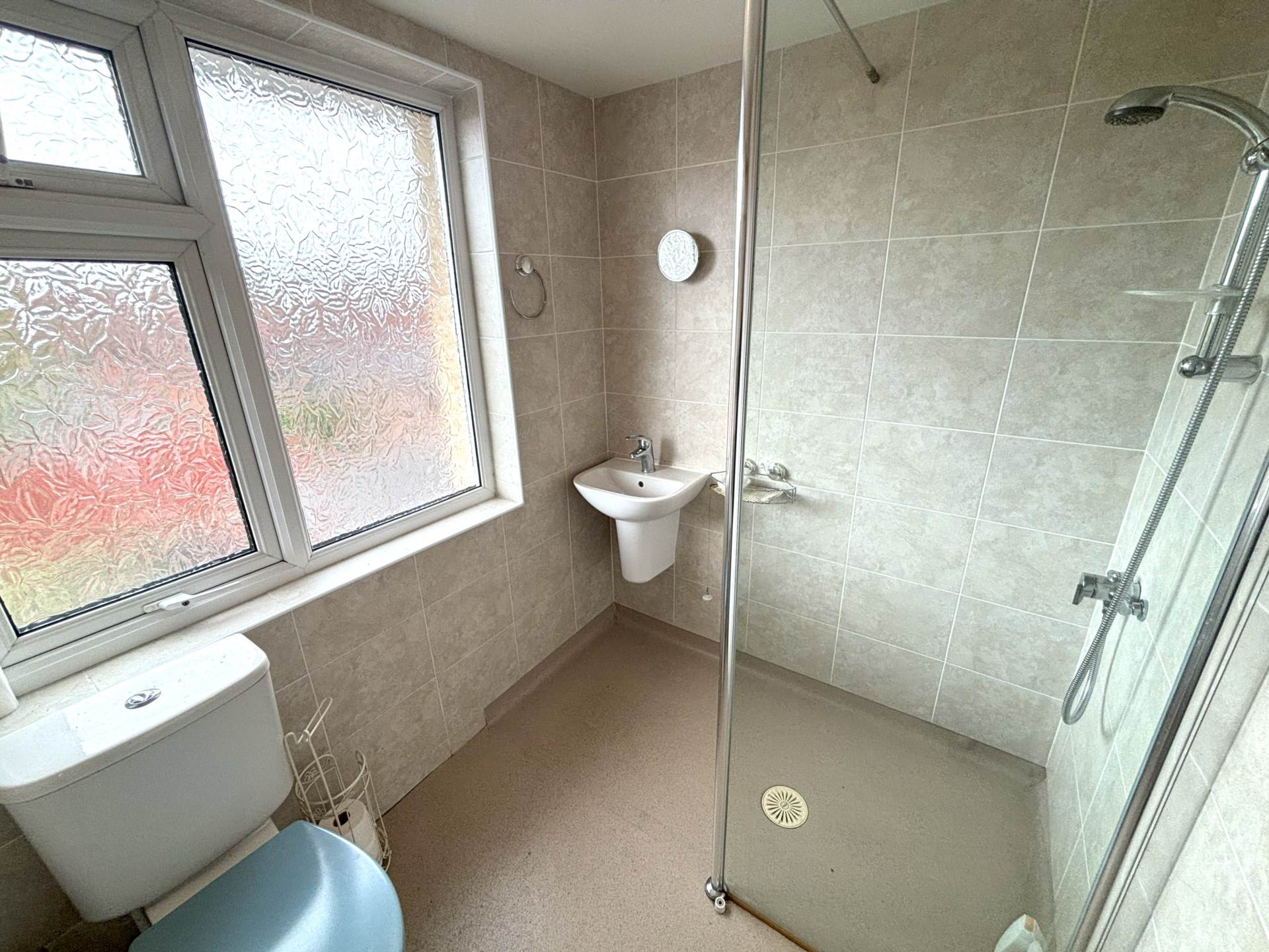 Ravenhead Ave, Southdene, Image 7