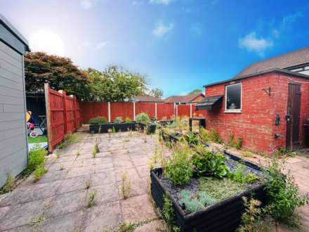 Ravenhead Ave, Southdene, Image 11