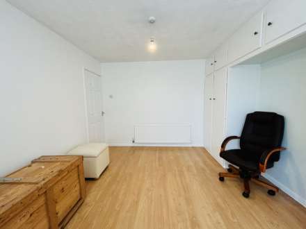 Melling Drive, Old Hall Estate, Image 23