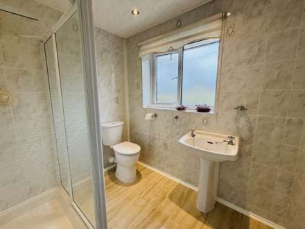 Melling Drive, Old Hall Estate, Image 27