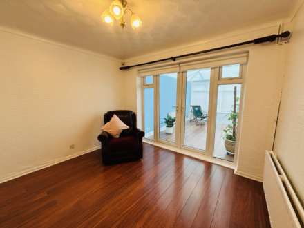 Melling Drive, Old Hall Estate, Image 8