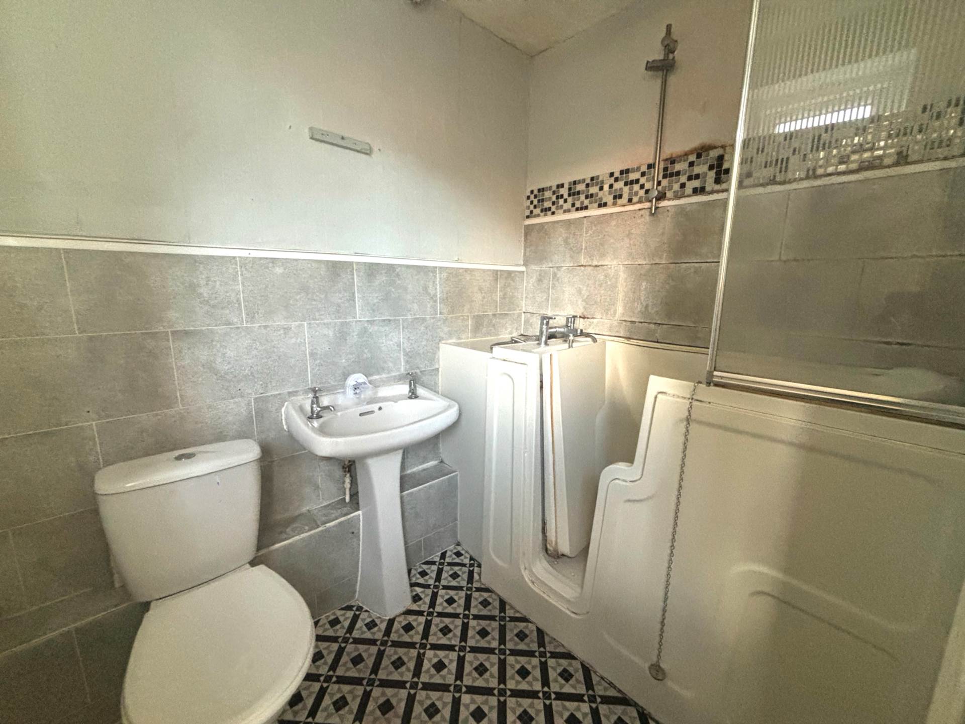 Ladysmith, Fazakerley, Image 4