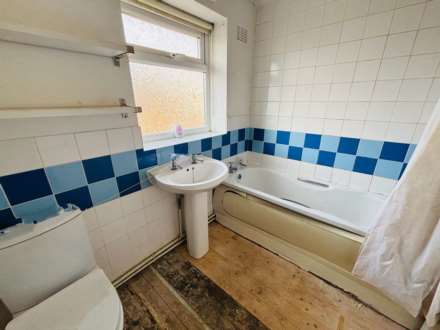 Denstone Avenue, Aintree, Image 8