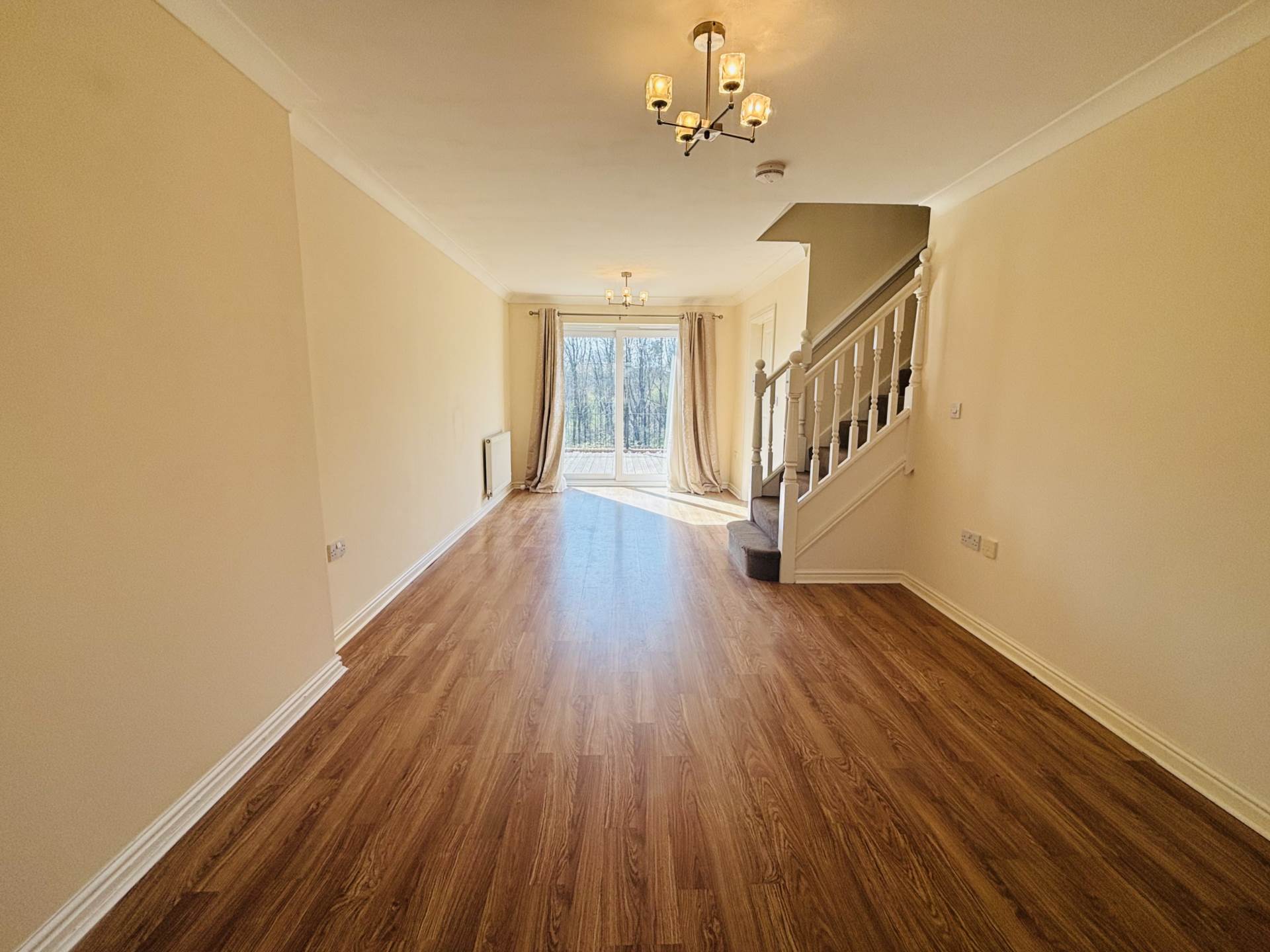 Ambleside Drive, The Venue, Image 5