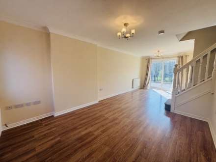 Ambleside Drive, The Venue, Image 4
