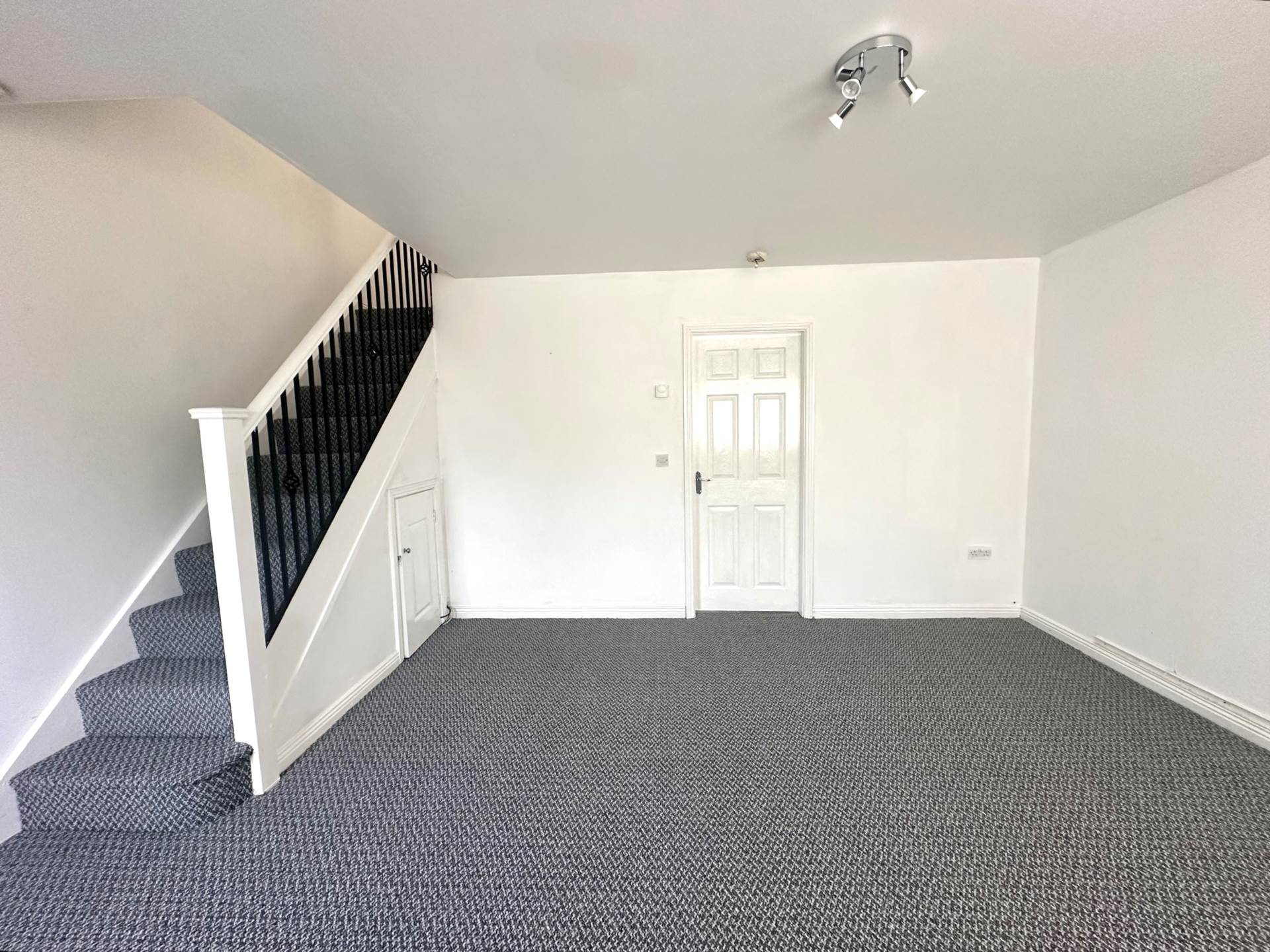 Mintor Road, Northwood, Image 2