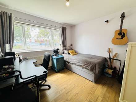 Millbrook Drive, Old Hall Estate, Image 15