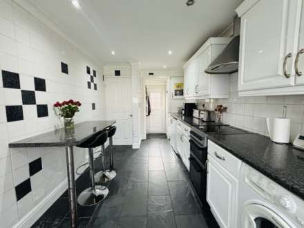 Ledsham Walk, Westvale, Image 6