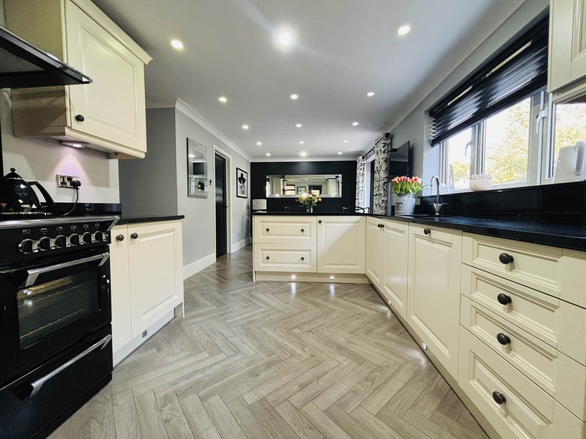 St. Brendans Close, Huyton, Image 4