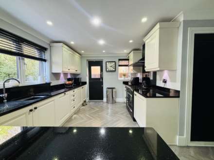 St. Brendans Close, Huyton, Image 8