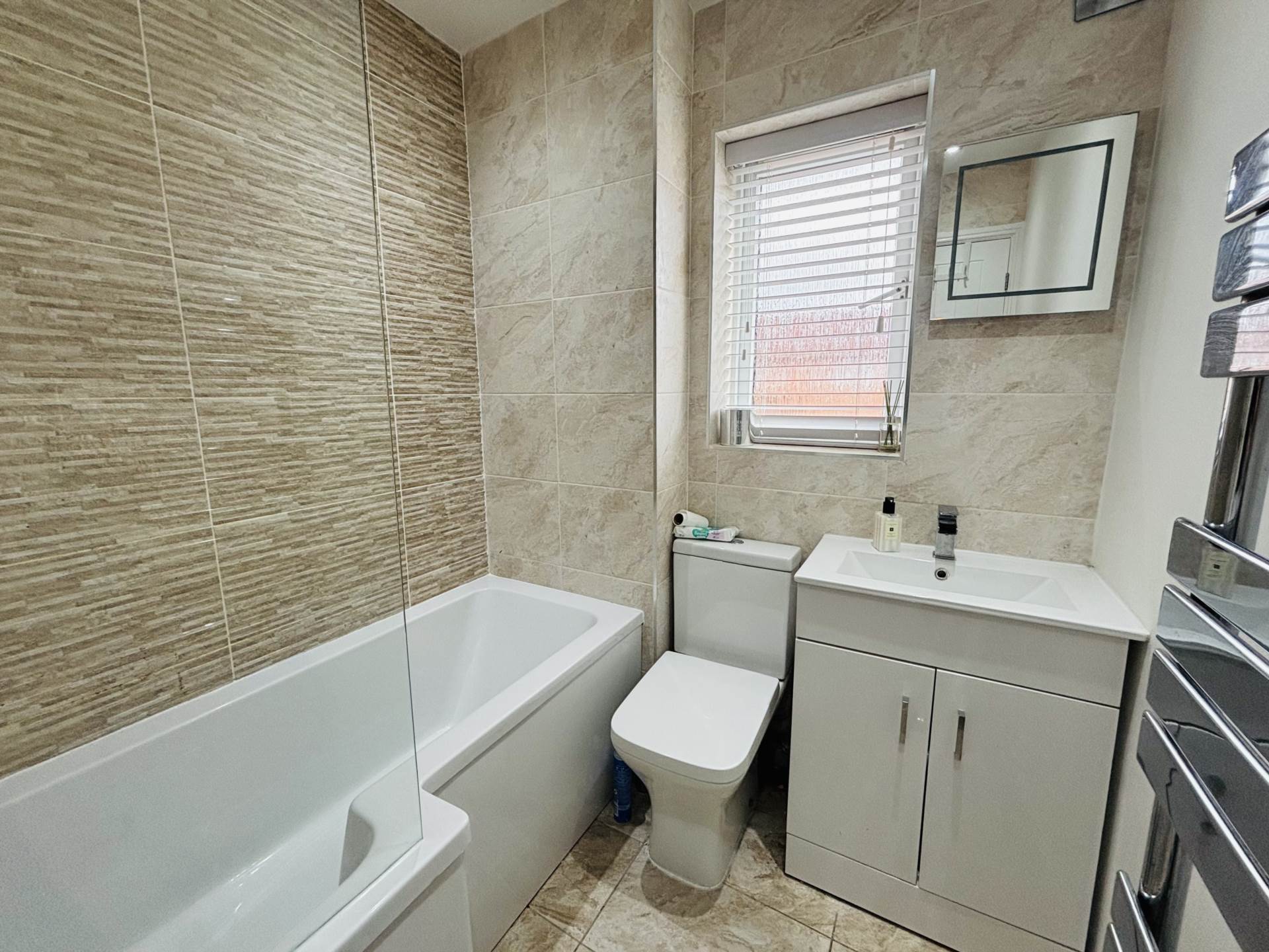 Knightsbridge Walk, Littledale, Image 16