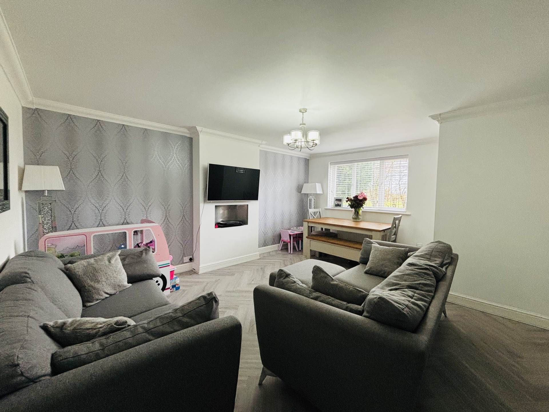 Knightsbridge Walk, Littledale, Image 2