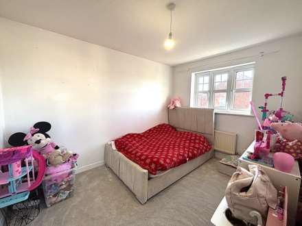 Gorelston Way, Southdene, Image 8