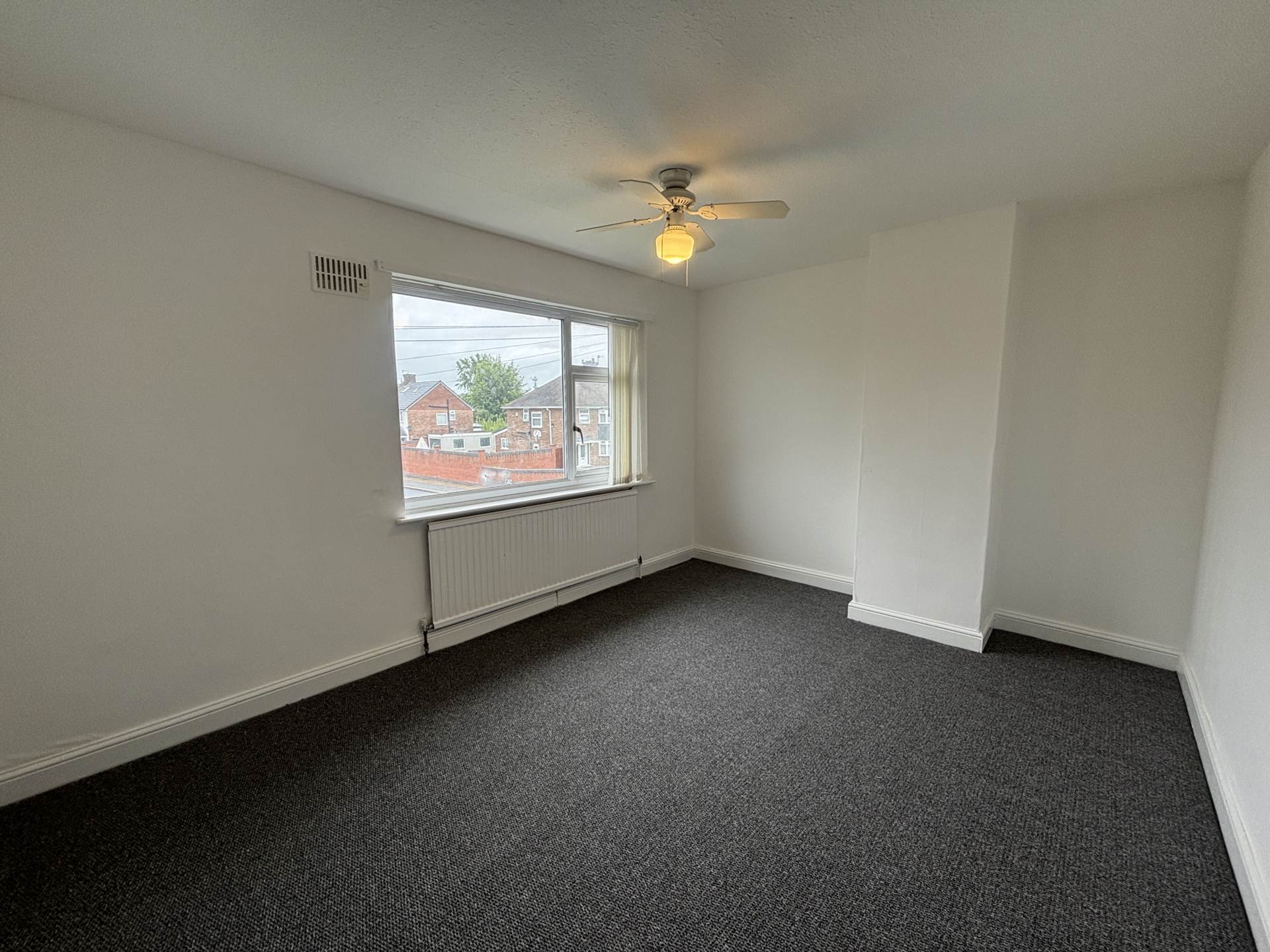 Leeside Avenue, Southdene, Image 11