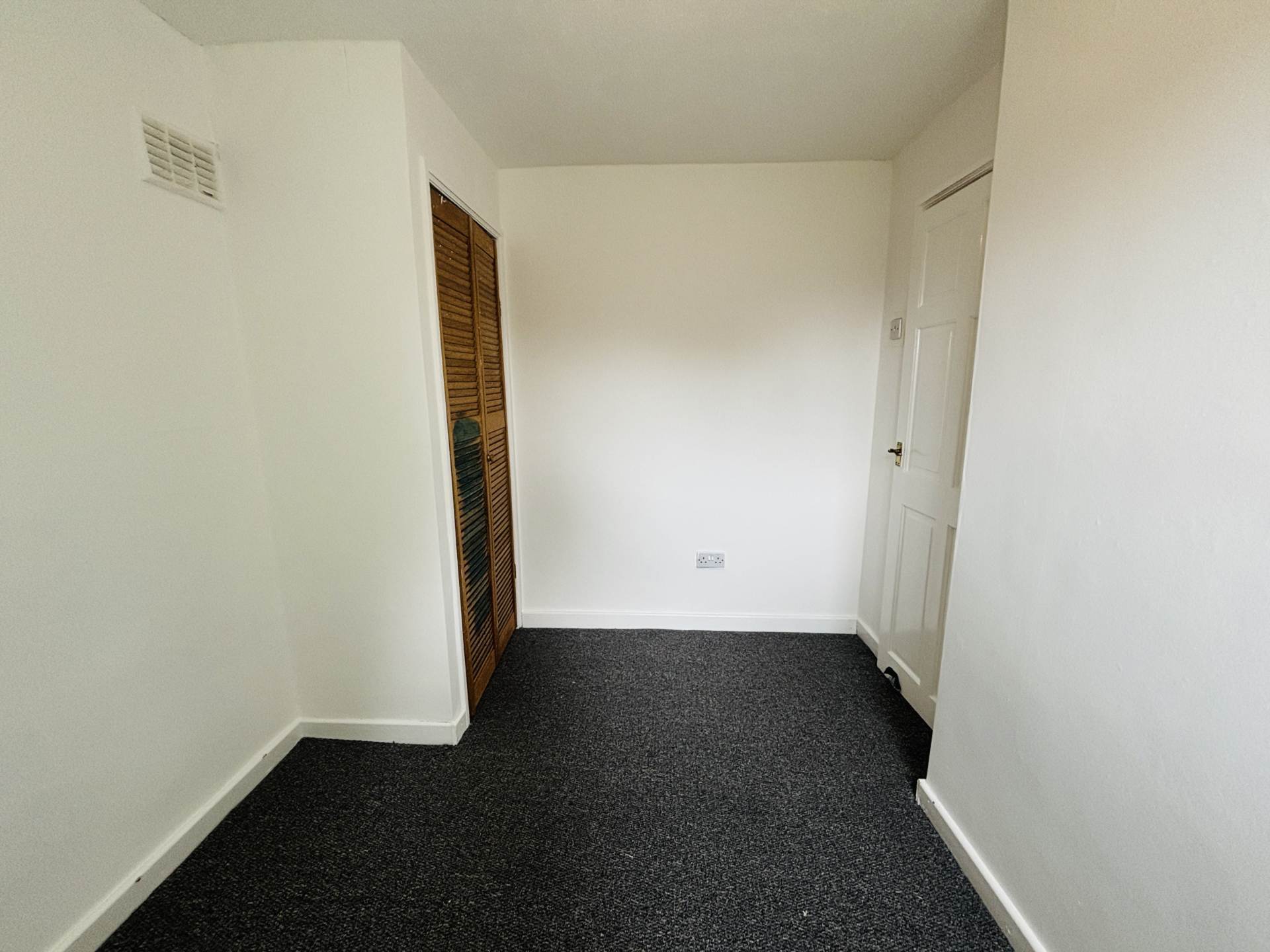 Leeside Avenue, Southdene, Image 17