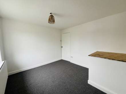 Leeside Avenue, Southdene, Image 19