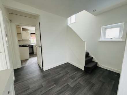 Leeside Avenue, Southdene, Image 6