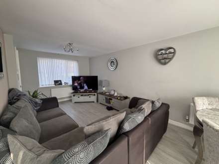 Roughwood Drive, Northwood, Image 3