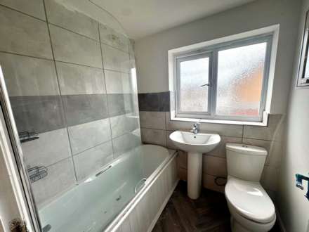 Ambleside Drive, Liverpool, Image 15