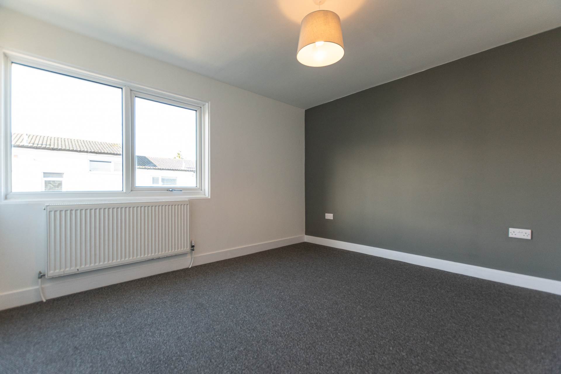 Ascot Drive, Tower Hill, Image 14