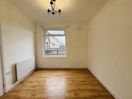 Hartwood Square, Kirkby, Image 7