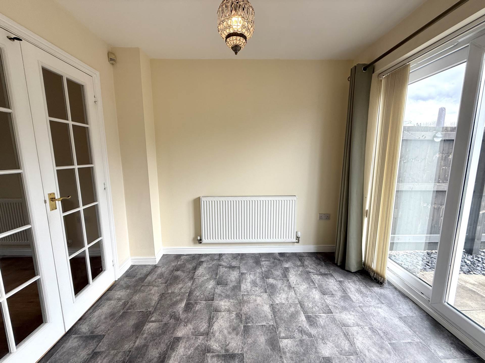 Ambleside Drive, The Venue, Image 6