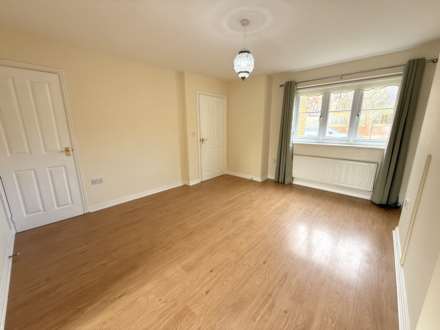 Ambleside Drive, The Venue, Image 5