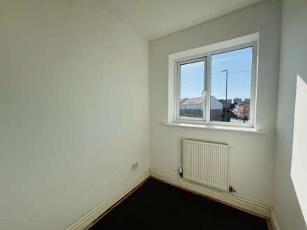 Brookhey Drive, Northwood, Kirkby, Image 11