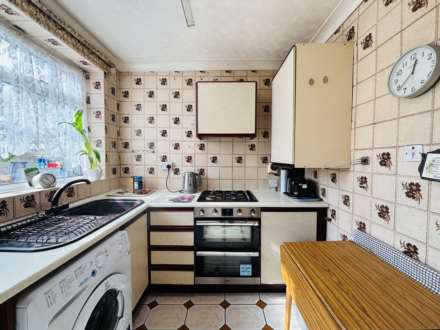 Mount Road, Kirkby Park, Image 3