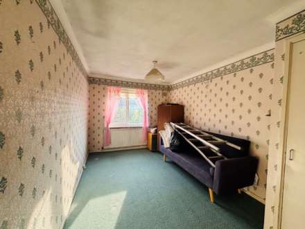 Bewley Drive, Southdene, Image 7