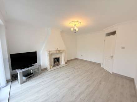 Domar Close, Southdene, Image 5